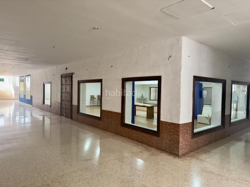 Foto ad83383e-0027-47a1-974e-11a93a9cdc44. Local comercial oportunidad !!!! gran local comercial en pleno centro de Arroyo de la Miel benalmadena en Benalmádena