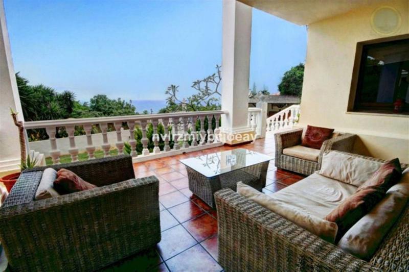 Foto 2aaa0e76-baa4-4d18-979e-e7e3ca8f6b90. Chalet en Casablanca - La Viñuela Benalmádena