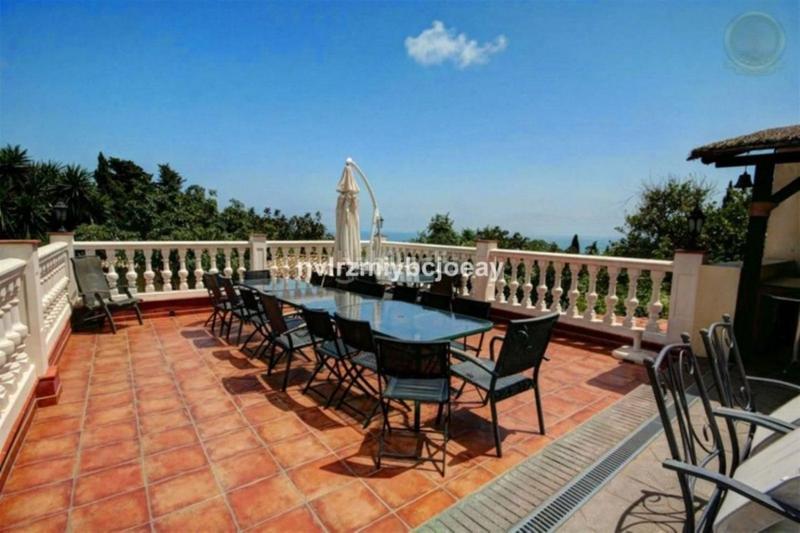 Foto c4f5d9c2-2642-4cb9-8014-398adee73bc6. Xalet amb aparcament a Casablanca - La Viñuela Benalmádena