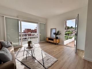 Planta baixa  Calle rio darro. Piso en planta baja, luminoso con vistas al mar y piscina comuni