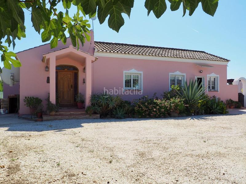 Foto e21b68b4-fb0f-4c8a-bef8-a7dad4e078c0. Casa con piscina in Cártama