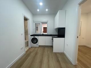 Pis a Arapiles. Piso de 2 habitaciones y 1 baño, situado en una primera planta,