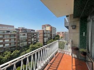Pis  Calle de cea bermúdez. Exclusivo piso exterior para reformar en una de las zonas más co