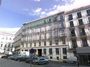Foto e65be4e9-5586-4b55-8eec-0d456cfd0646. Local comercial amb calefacció a Cortes-Huertas Madrid