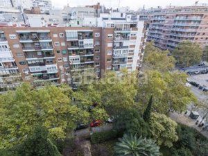 Foto 5d65c537-3bcd-4217-8cbe-a4f473b1b7c4. Local comercial amb calefacció a Vallehermoso Madrid