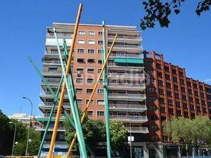 Foto 751b8cb9-e880-47cf-b34e-d03ec308e8bb. Local comercial amb calefacció a Vallehermoso Madrid