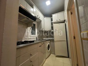 Foto 531f2cd7-e51b-4aae-98d4-a3de04385288. Estudio en Goya Madrid