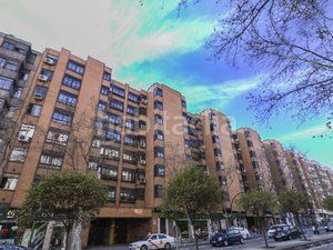 Foto c2978743-a7ad-454c-965c-00cc647c636d. Local comercial amb calefacció a Pacífico Madrid