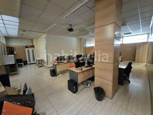 Foto db29d58a-8237-4b66-9f16-6bcc1105cc32. Local comercial amb calefacció a Pacífico Madrid