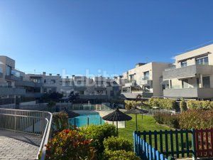 Foto ce2b3050-3dee-49a2-b0de-b92933a1aa2d. Pis amb aparcament piscina a Marazuela-El Torreón Rozas de Madrid (Las)