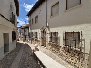 Foto c06ecfb2-bb9f-411c-9745-c60fba892c98. Casa a Pastrana