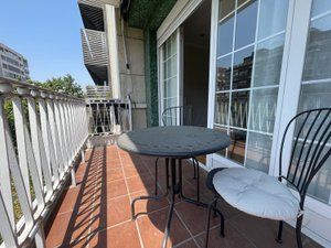 Location Appartement  Calle de cea bermúdez. Acrópolis asesores alquila bonito piso en la calle cea bermúdez!