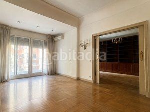 Foto 4f20d411-67f3-40e4-aea8-a4d5759d973e. Pis amb calefacció aparcament a Argüelles Madrid