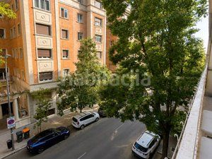 Foto a4fe5cac-7f72-48b6-a933-ad8ba08f55fd. Pis amb calefacció aparcament a Argüelles Madrid