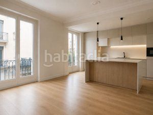 Foto e19fda92-b3a0-4408-a3f1-29e8354a7603. Pis amb calefacció a Trafalgar Madrid
