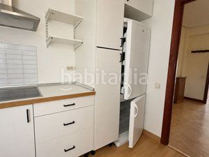 Foto 5d35b335-551a-4c6b-ada9-4c3a9095819a. Pis amb calefacció aparcament a Vallehermoso Madrid