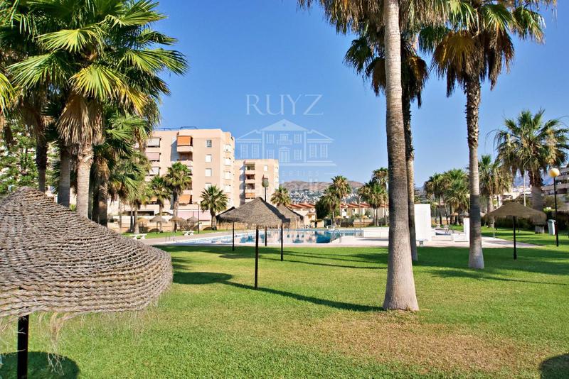 Foto dd5e0590-5009-4ac4-b863-9cc99ed2accc. Piso en maritimo 27 el mar a tu pies! en Salobreña costa Salobreña