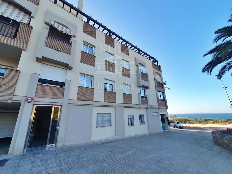 Foto 5faa7c07-e1c8-497f-bb11-9ecca5630649. Parking coche aprovecha esta oportunidad única! venta de plazas de garaje en Salobreña