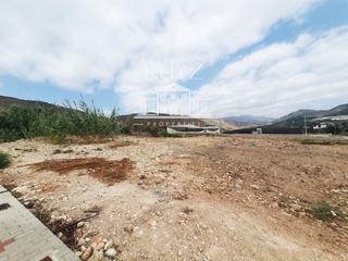 Terreny residencial  Poligono ue-l5. Parcela en venta en lobres, urbanizado y asfaltado.