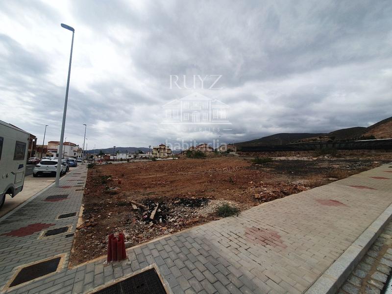 Foto 4c8e0d3a-6a17-42dd-9ef6-93cd09753f26. Terreno residencial parcela en venta , urbanizado y asfaltado. en Salobreña