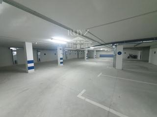 Parking coche en Marcelino Camacho
