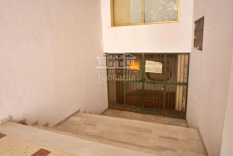 Foto cb90cbe0-7611-4fd5-aceb-02b9a3e00b55. Local comercial el local que tu negocio merece! en Motril