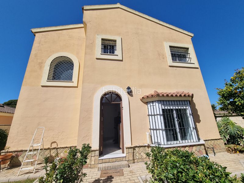 Foto 4abade45-d4b7-4f97-a917-3c83765d6884. Chalet mit parking in Cuatro Pinos - El Carmen Puerto de Santa María (El)
