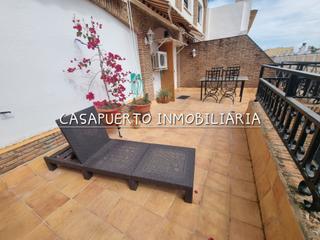 Affitto Appartamento in Casco Histórico - Ribera del Marisco. ¡descubre este acogedor piso en la encantadora plaza del polvori