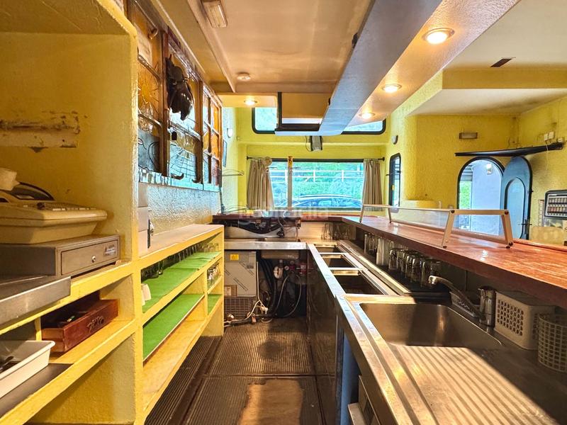 Foto 084059e9-db2e-4eb2-b98d-84955b4b9dcc. Local comercial se vende local comercial en el centro kale berria en Andoain