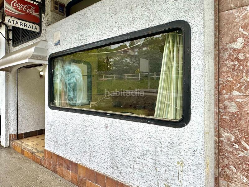 Foto 5ee22d35-009b-4819-bc11-5f1bd2db06f7. Local comercial se vende local comercial en el centro kale berria en Andoain