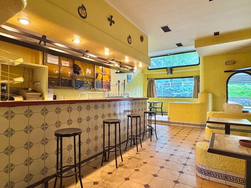 Foto ff524f2a-8426-4773-a17e-a84914407025. Local comercial se vende local comercial en el centro kale berria en Andoain