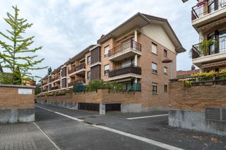 Lloguer Pis  Marieluts auzoa. Vivienda luminosa en marieluts auzoa en alquiler.