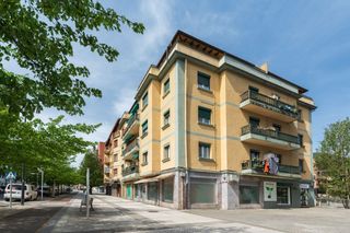 Pis a Andoain. Piso céntrico en andoain, 3 habitaciones y balcón