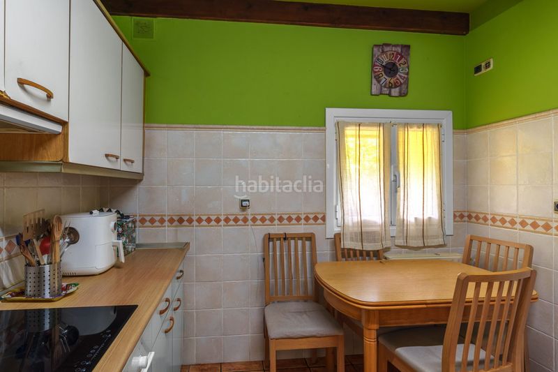 Foto ad7e470f-580c-4b4d-ae38-cc9e46fd6536. Casa con riscaldamento in Elduain