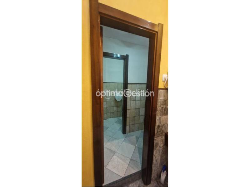 Foto ee8b5220-18ab-4bbc-8c7c-661a5e129b82. Lloguer local comercial a caveda 54 a Llano Gijón