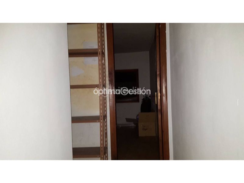 Foto c2ce14a9-be63-4559-a9bf-89e80b3511e6. Lloguer local comercial a Centro Avilés