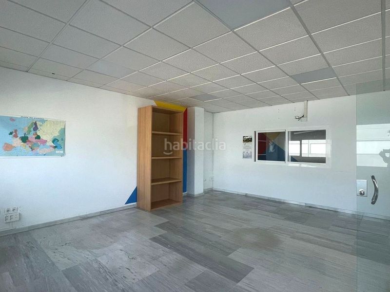 Foto 2134febd-3fc9-4fde-ab02-d81aa478cb39. Local comercial a Palomares del Río