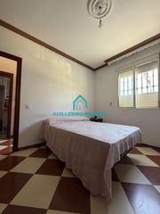 Maison à Coria del Río. Bonita casa en zona inmejorable junto al parque municipal y al r