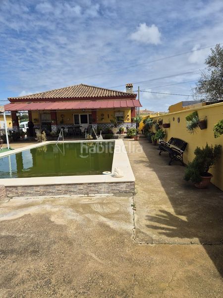 Foto cc758fb5-de6b-4206-9681-e8224c4f21ce. Casa a Coria del Río