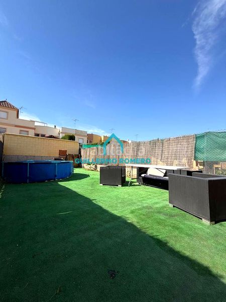Foto 44232bc4-6695-40dd-b122-f03191d5e28e. Casa a Huévar