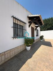 Bauernhof in Puebla del Río (La). Casa de campo reformada con piscina