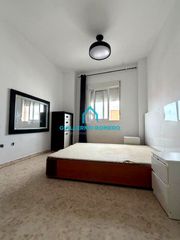 Flat in Coria del Río. Piso en venta   3 dormitorios, terraza y garaje