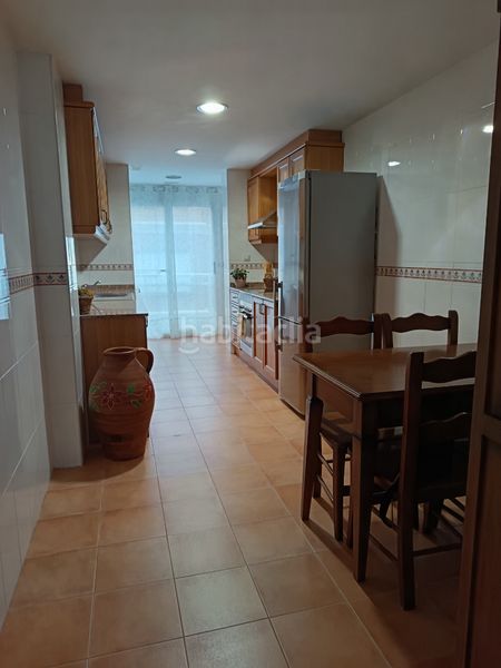 Foto a99db6fb-f7b0-48cf-8794-ccbadac2c240. Pis amb calefacció aparcament a Centro Almazora / Almassora