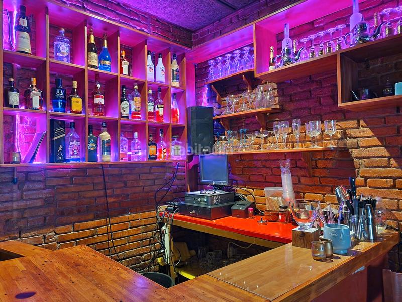 Foto d0920369-5f19-4355-b381-4bdc24cabd0a. Local comercial traspaso en Sants Barcelona