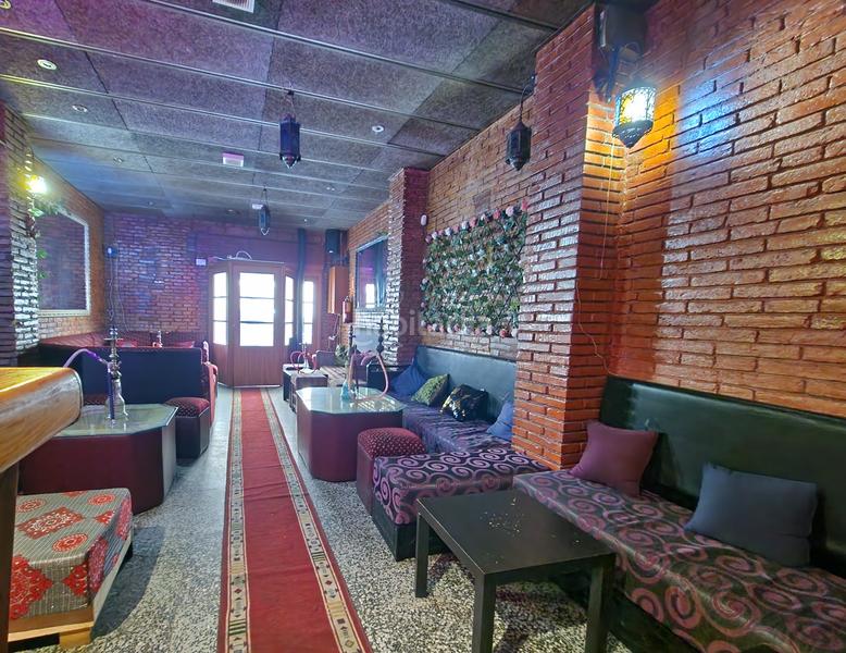 Foto d3fff6a0-7eb1-4759-b3a8-d4042da54bfd. Local comercial traspaso en Sants Barcelona