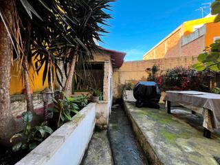 Appartement  Carrer dels pirineus. Gran oportunidad de vivienda! amplio piso de 2 dormitorios con t