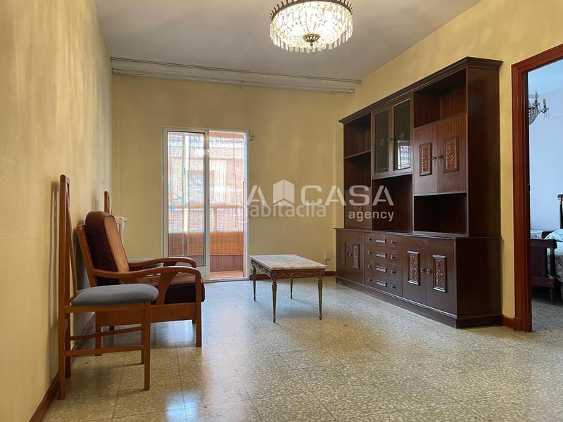 Foto b075b408-654d-4d74-8eb4-ec00712867a7. Flat with heating parking in Centro Valladolid