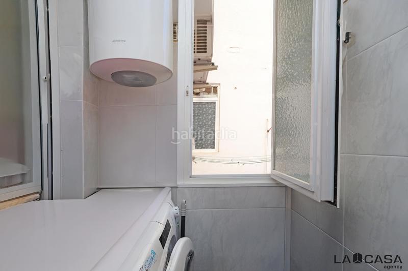 Foto ccbcd517-99d8-43e3-a6ca-a66f26fa6dba. Piso oportunidad por zona! en Can Vidalet Esplugues de Llobregat