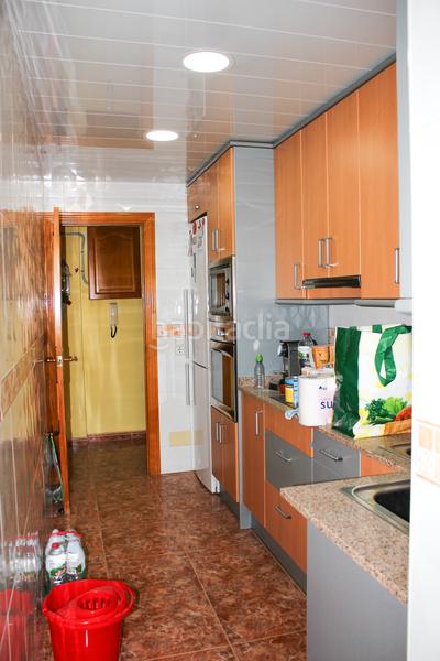 Foto d8c87d14-bfad-4ff0-a555-2f6b4d2709f7. Piso oportunidad en la zona.! en La Gavarra Cornellà de Llobregat