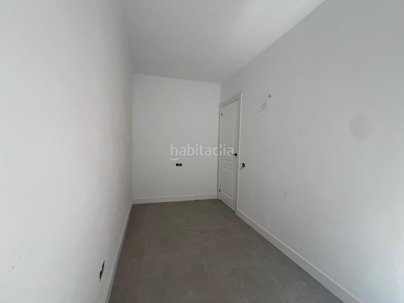 Foto 7e75442b-cc9a-43b9-b35b-b3f7b5344def. Piso oportunidad en la zona.! en La Gavarra Cornellà de Llobregat